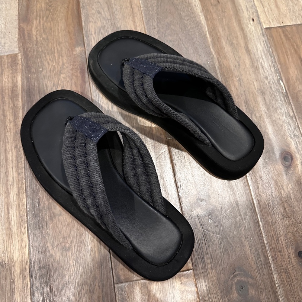 The row ginza sandals - Picture 6 of 12